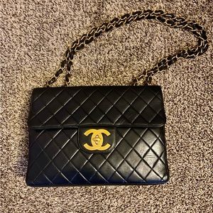 Vintage chanel jumbo black and gold hardware